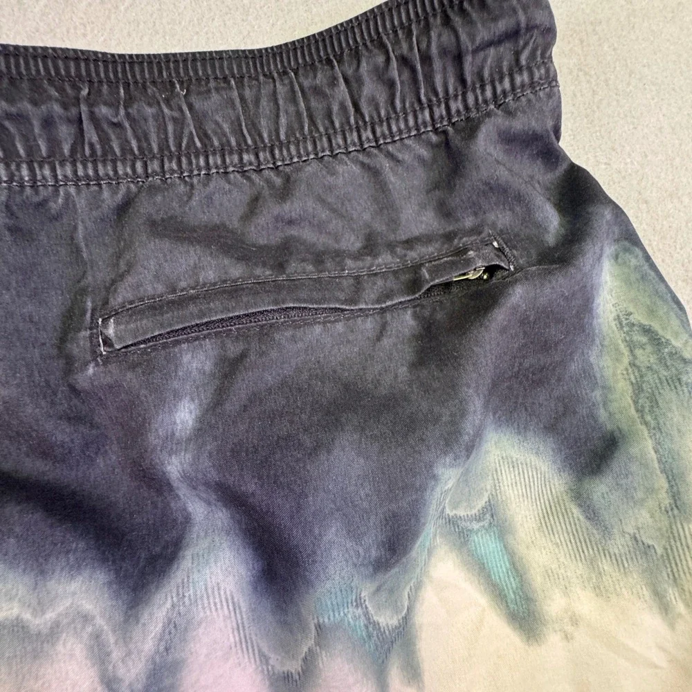 Roundtree &‎ Yorke Men's Large Swim Trunks Blue Black Tie Dye Ombre Board Shorts